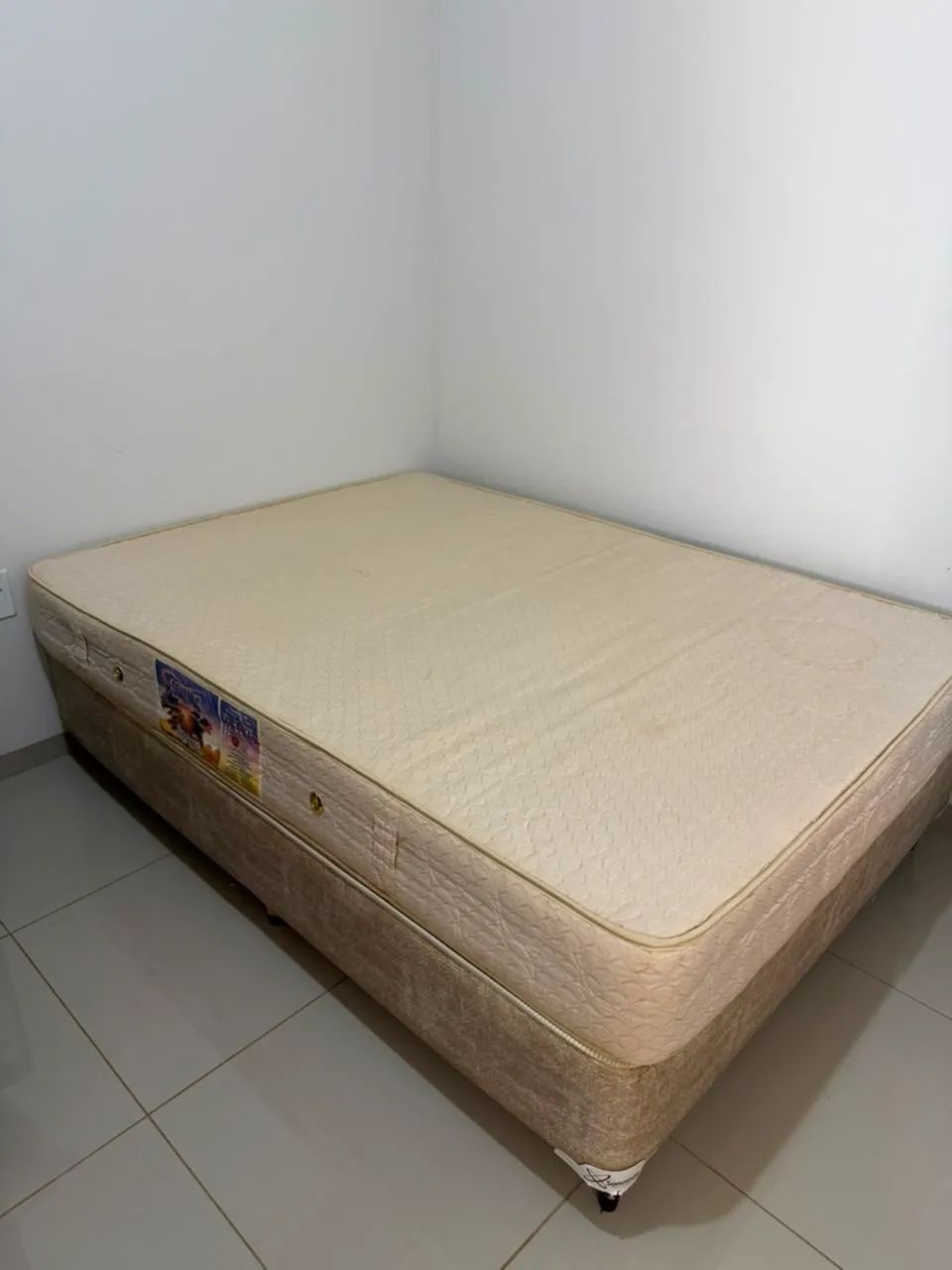 Cama box casal 
