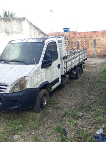 Caminhao iveco 2009