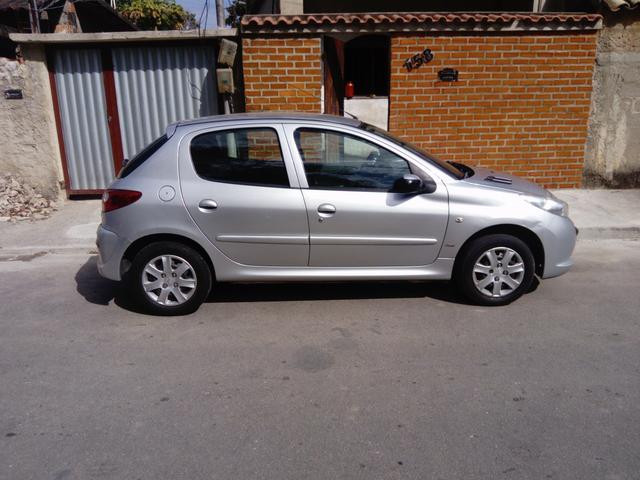 Peugeot 207 - Foto 6