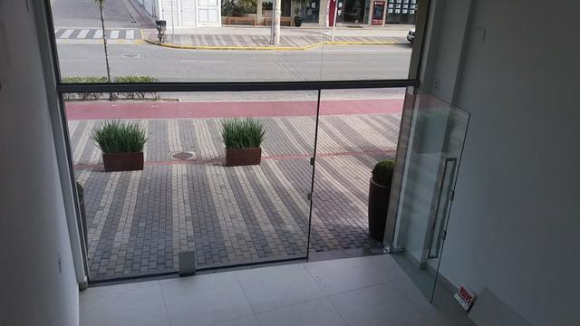 Excelente Sala Comercial na avenida principal - Foto 9