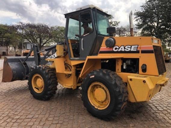 Pá carregadeira w20 case sem juros