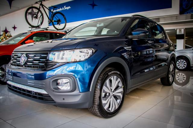 VOLKSWAGEN T CROSS COMFORTLINE TSI AT