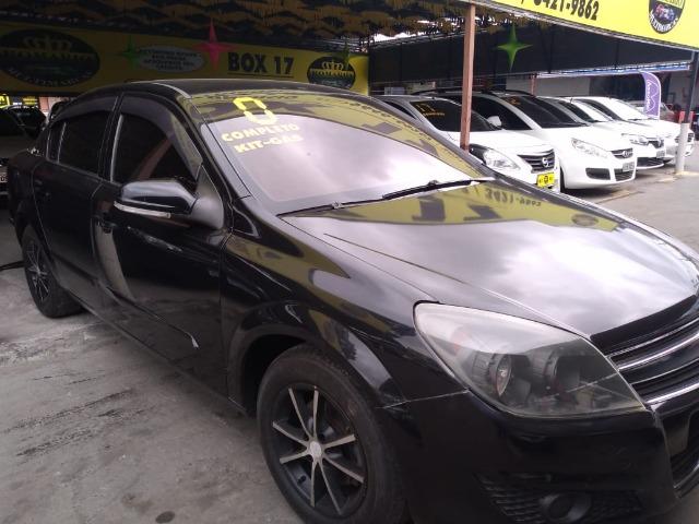 Vectra Sedan 2.0 Expression 2010 preto / manual - completo - flex/gnv - Foto 2
