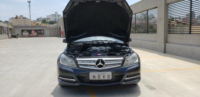 Mercedes Benz C 180 CGI Classic 1.8 Automática - Foto 16