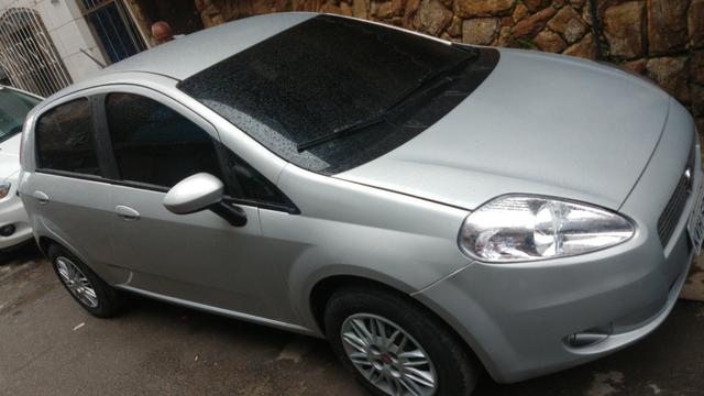 Fiat Punto Attractive 1.4 Ano 2011 troco por moto