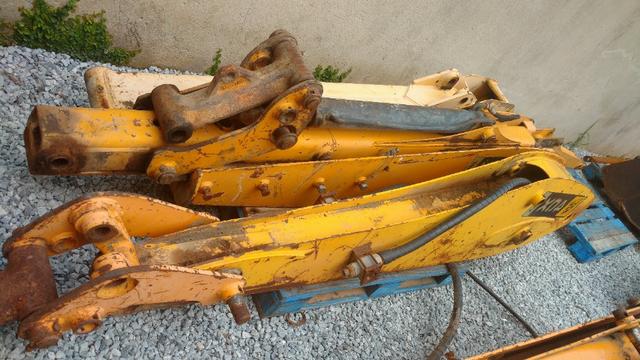 Braço de penetração (lança) retroescavadeira 4CX, p/n 128/15170 - Foto 3
