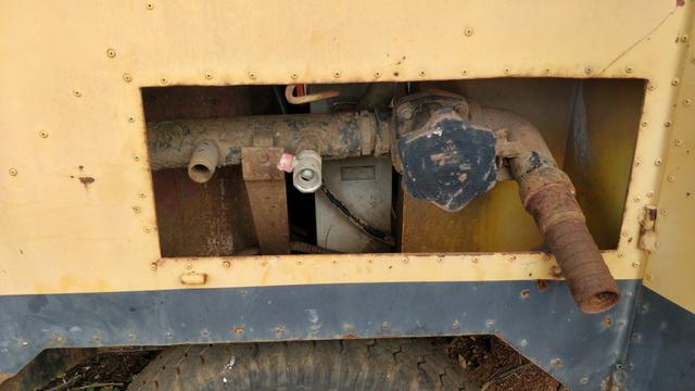 Compressor de Ar Parafuso Atlas copco motor scania 112 poço artesiano - Foto 5