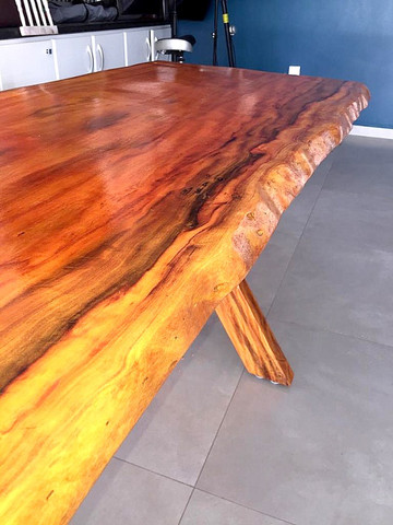 Mesa de Madeira Peroba