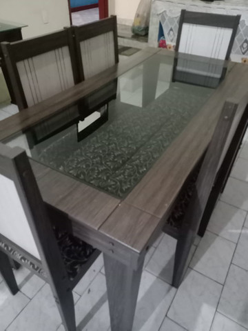 Mesa com 6 cadeiras com tampa de vidro - Foto 3