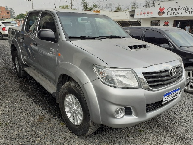 Hilux 3.0 4x4 Diesel Cambio Manual - 2015 - Aceita Troca - Foto 8