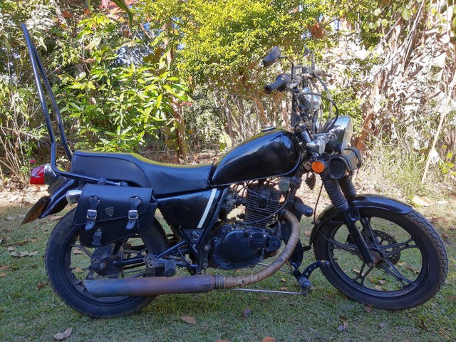 MOTO SUZUKI INTRUDER 125