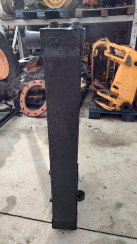 Radiador Komatsu D61 usado e revisado em bom estado - Foto 6