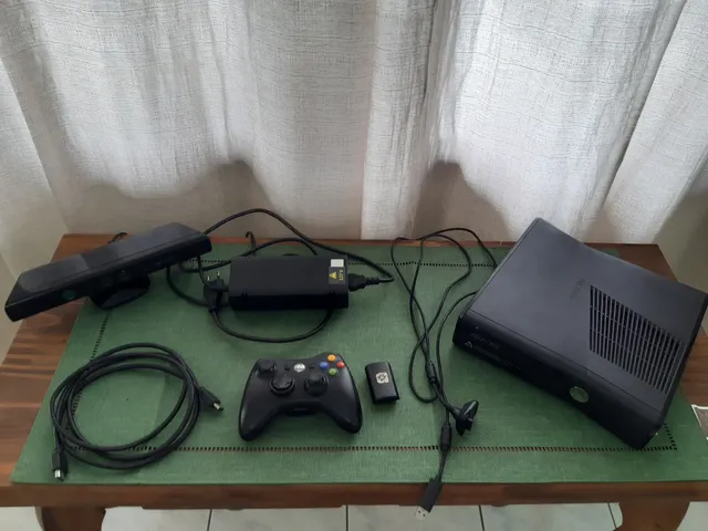 Xbox 360 Bloqueado com 1 controle e 3 jogos *Loja Física* - Videogames -  Bairro Santa Rita, Goiânia 1216790049