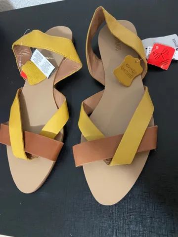 Sandalia de couro legítimo 39