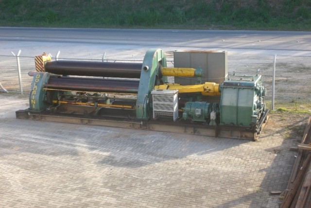 Calandra de chapas de grande porte Boldrini 4000x30mm