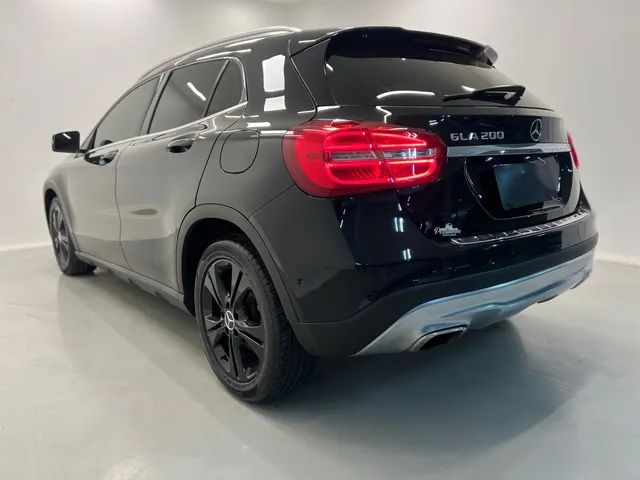 MERCEDES-BENZ GLA-200 a gasolina Usados e Novos - São José Dos