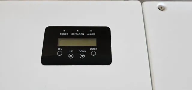 Inversor Fotovoltaico Solar 75kW Canadian Novo - Foto 2