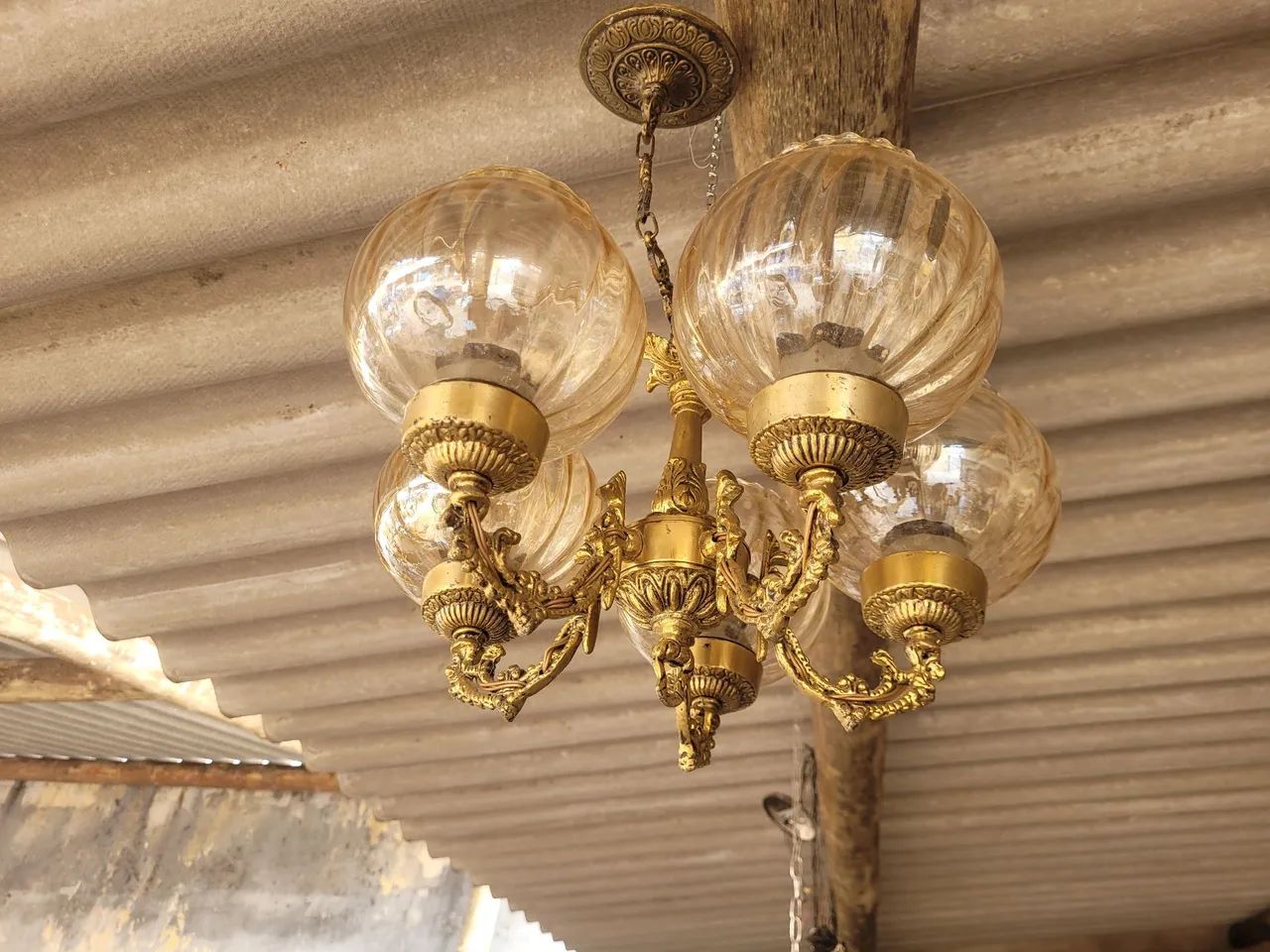 Lustre em bronze  - Foto 2