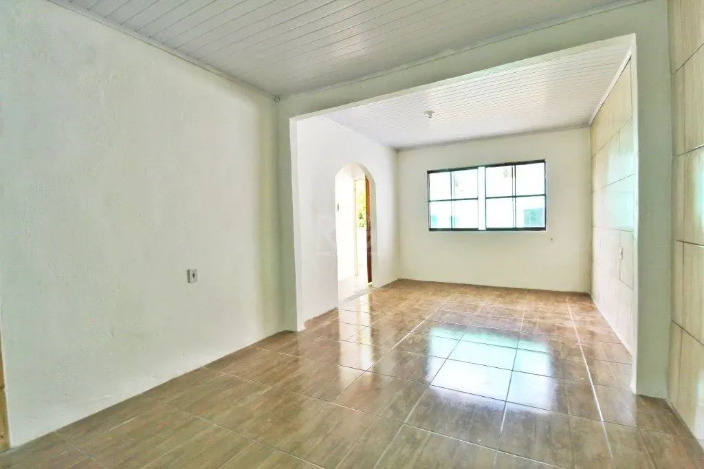 Duas casas no mesmo pátio!Casa da frente com 2 dormitorios, sala ampla, cozinha ampla e ba - Foto 15