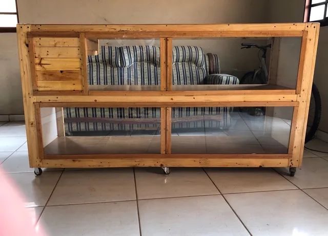 Balcão expositor rustico de madeira branca