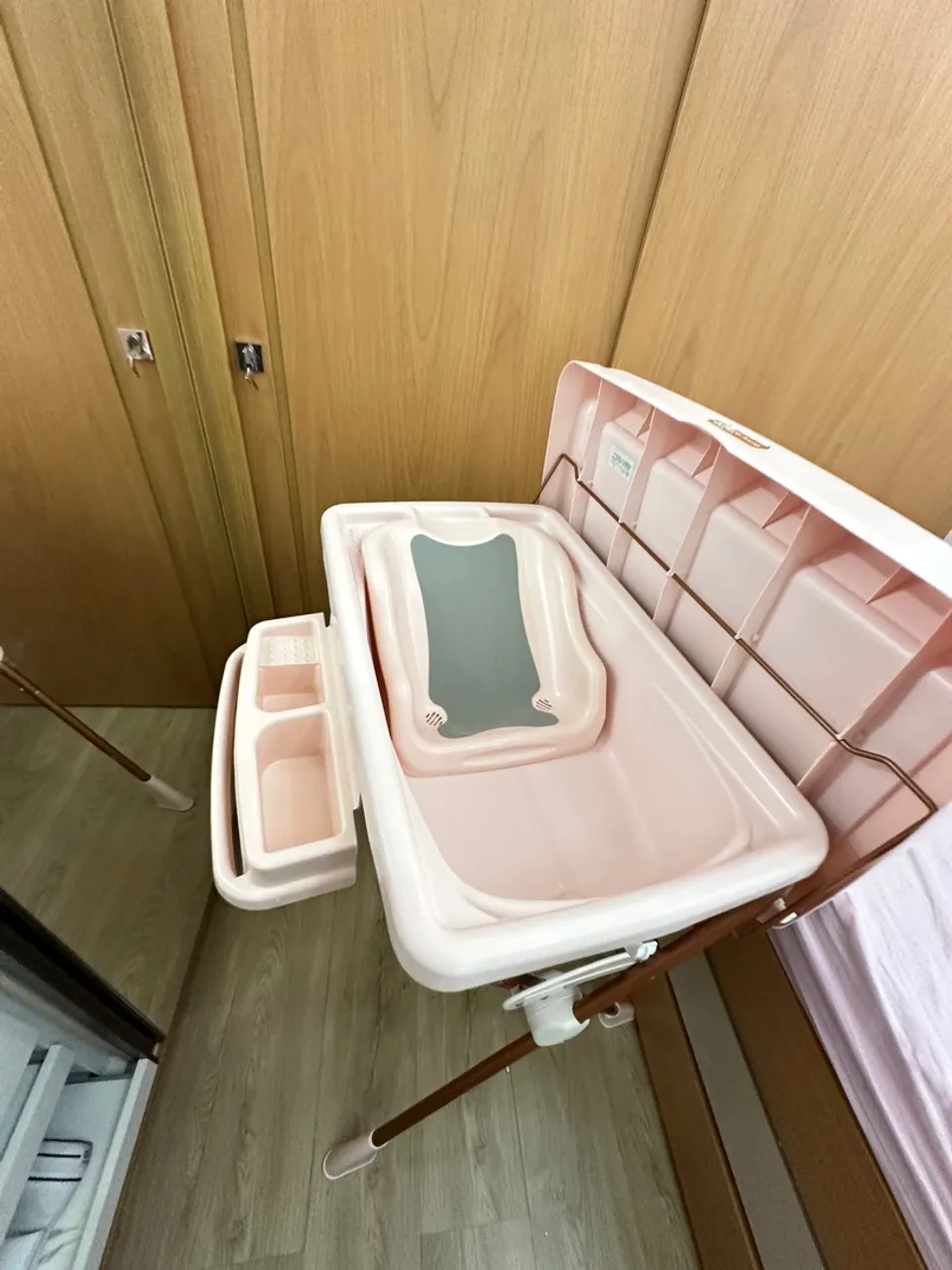 Banheira para Bebê com Trocador e Suporte