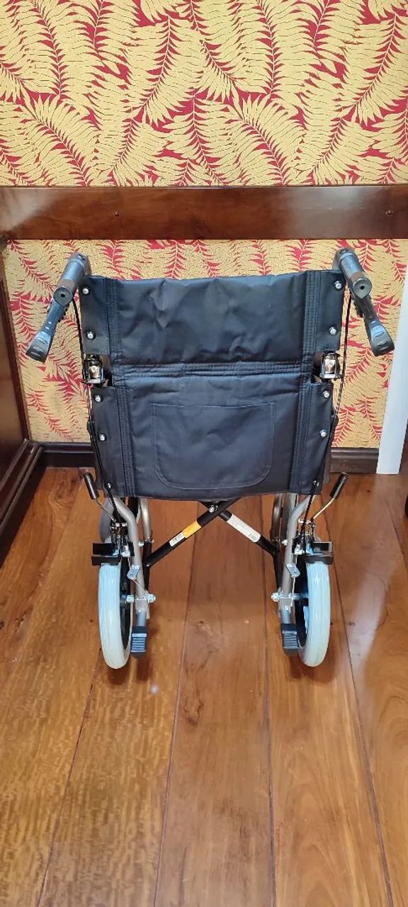 Cadeira de Rodas - Conforto e Mobilidade - Foto 5