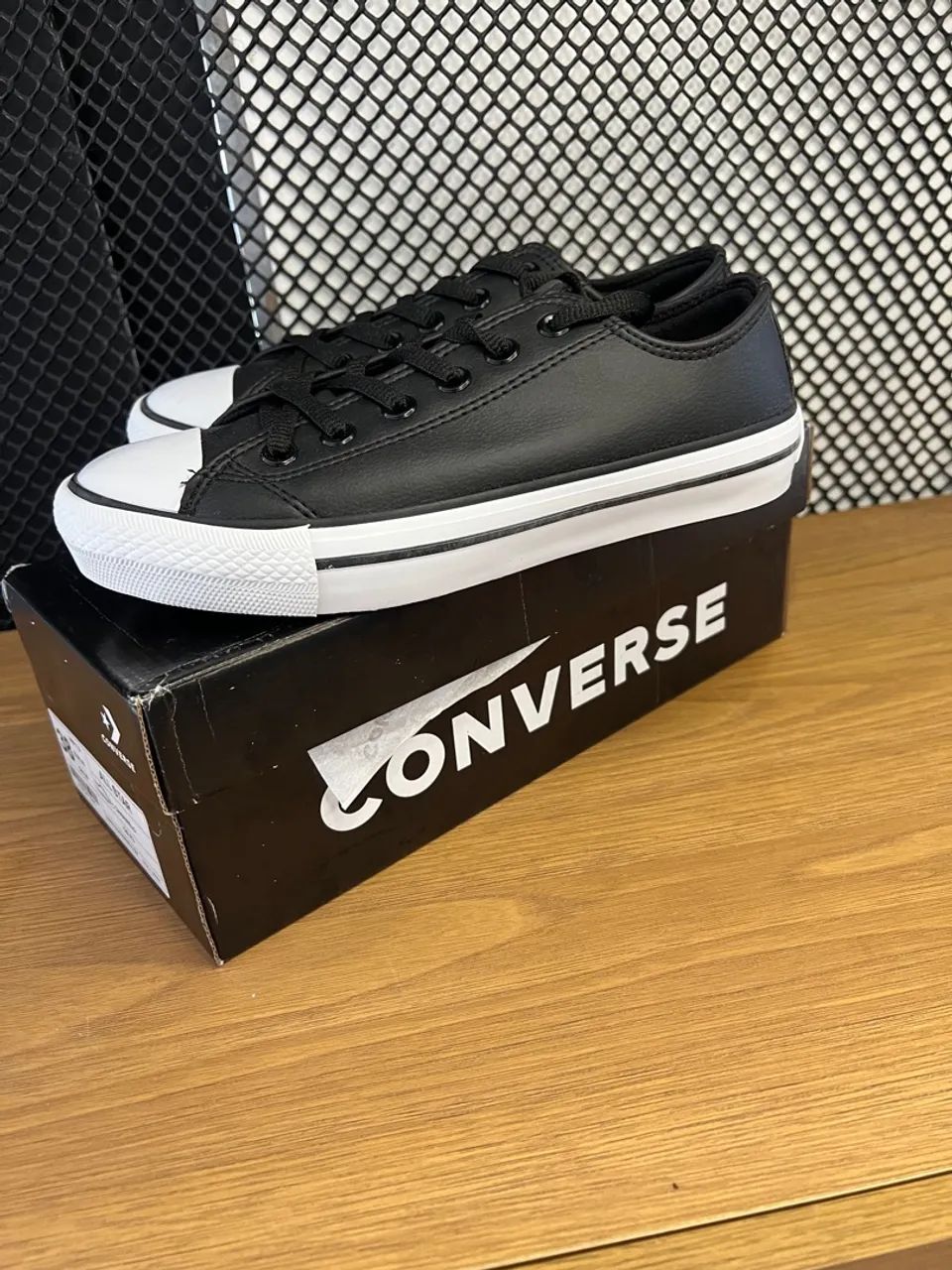 Tênis Converse All Star Couro Branco Preto  - Foto 3
