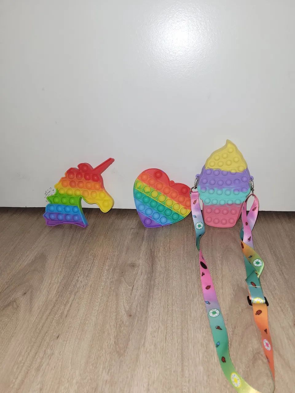 Pop It Arco-Íris - Unicórnio, Coração e Bolsa Cupcake
