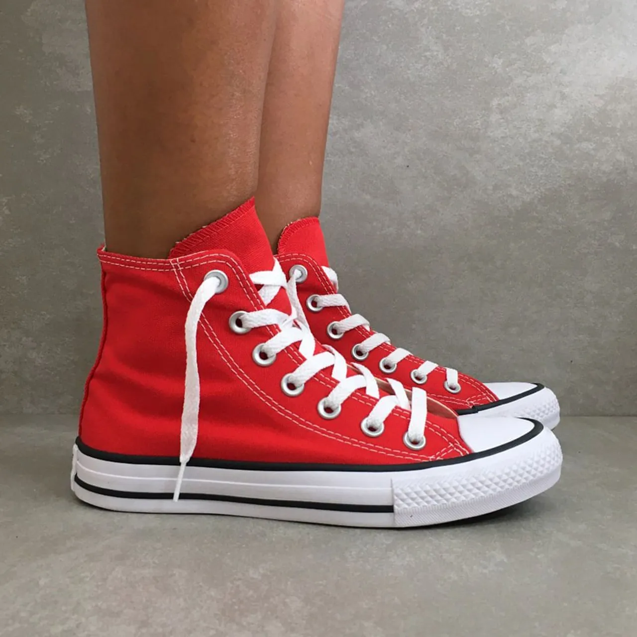 All star cano medio vermelho - semi novo