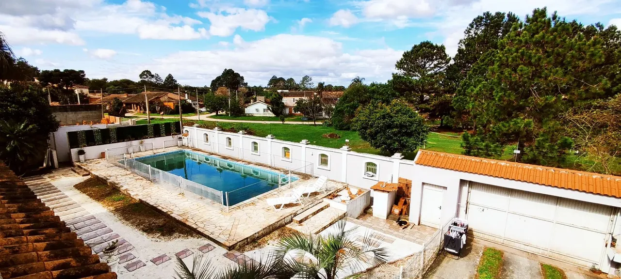 Viva com Espaço e Conforto no Laranjal: Casa de Alto Padrão em Pelotas.
