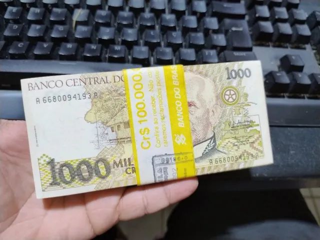 100 Cédulas Antigas de 1000 Cruzeiros (1991) - FE