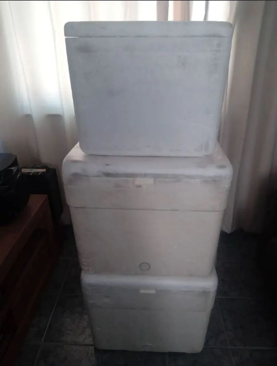 Vendo isopores 170 litros 