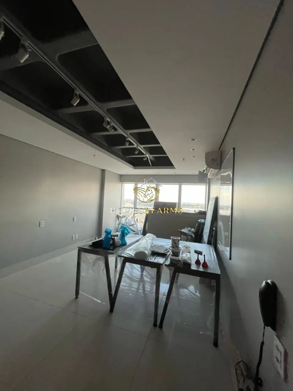 Bela Sala comercial no Flamboyant Park Business