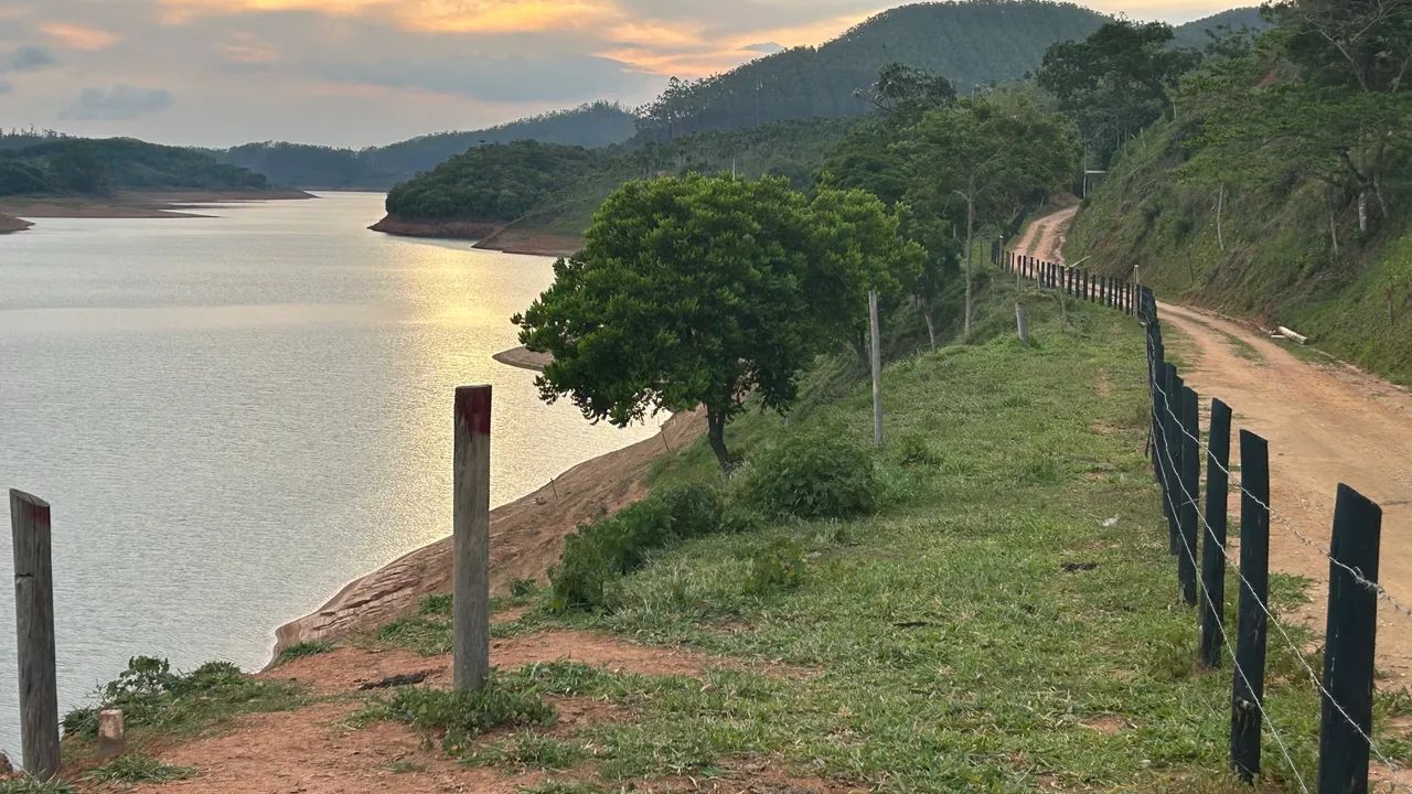 Fazenda Frente da Represa de Paraibuna. - Foto 11