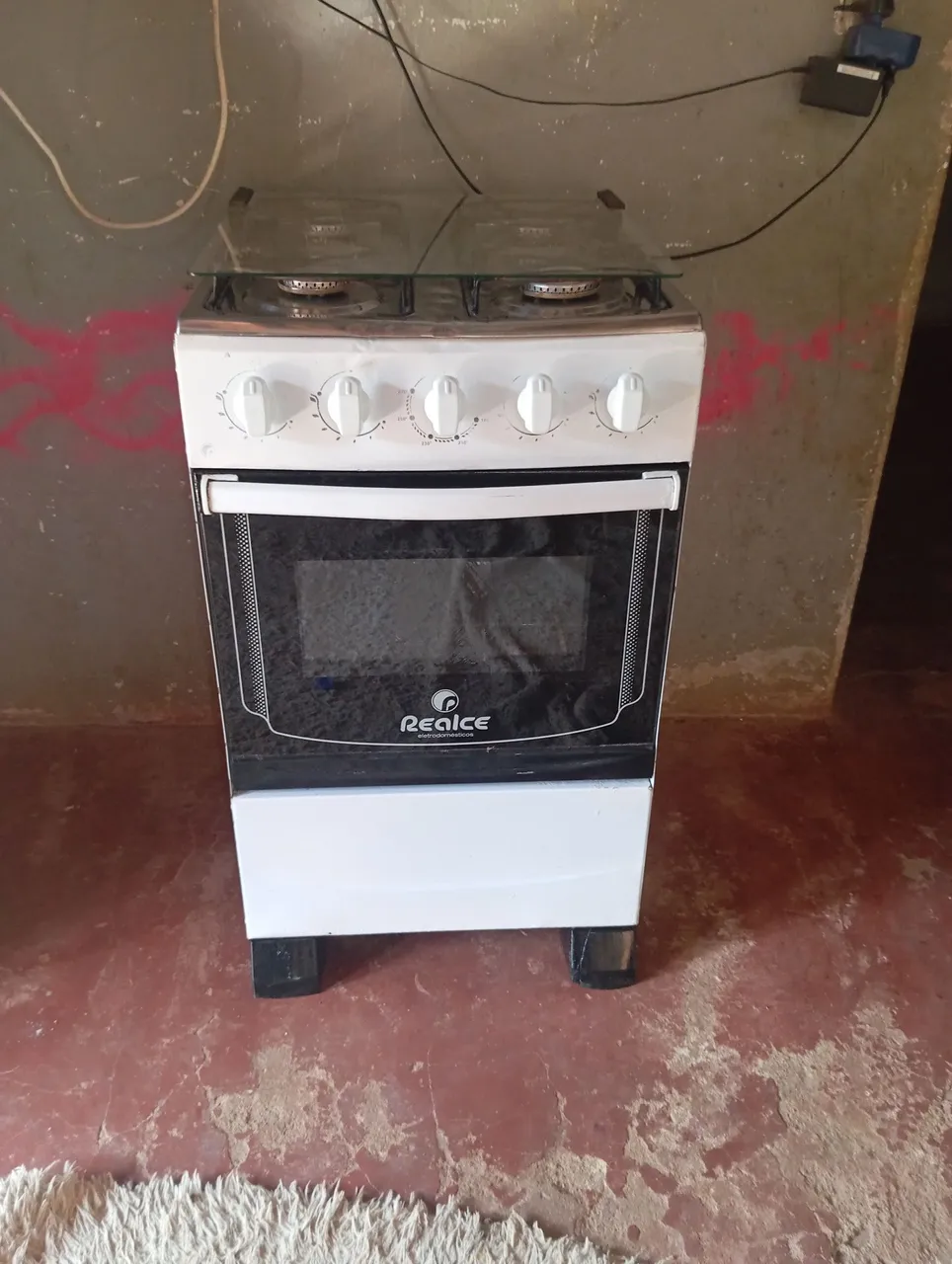 Fogão Realce com 4 bocas e forno