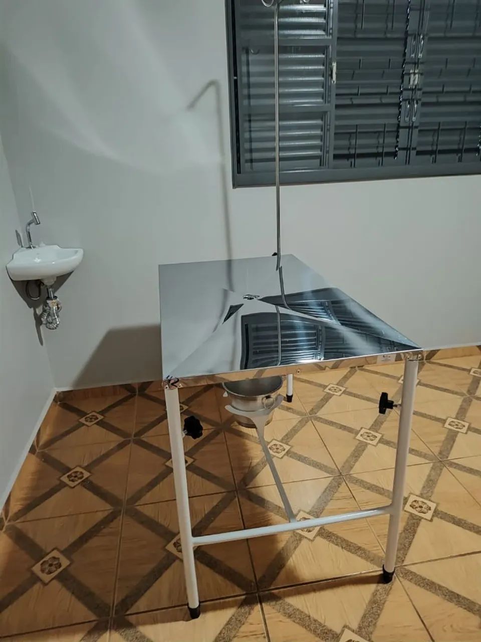 Mesa de atendimento veterinário. - Foto 4