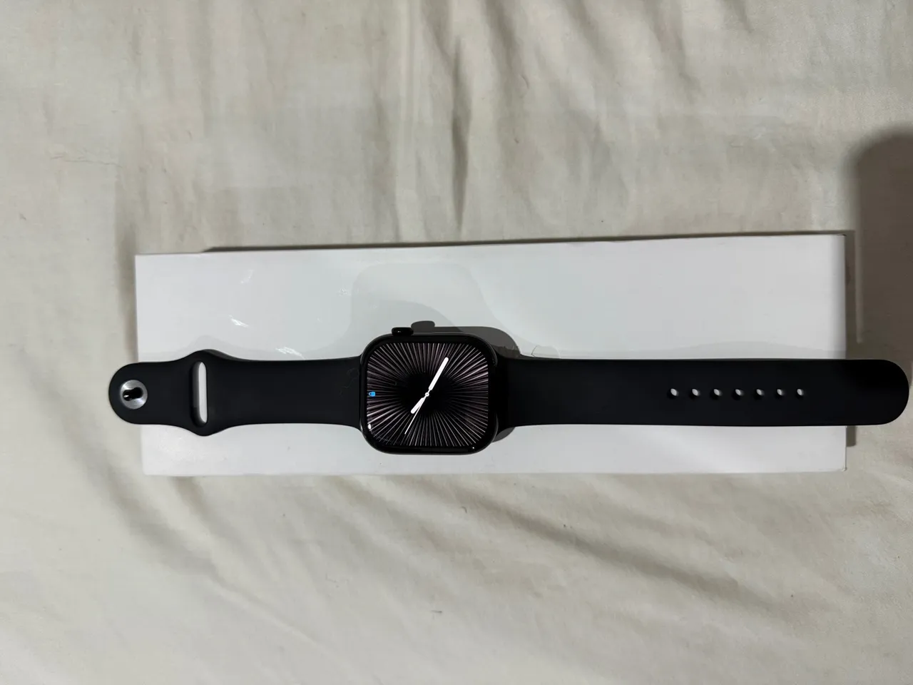 Apple Watch Series 10 GPS ? Caixa preta brilhante de alumínio - 46 mm