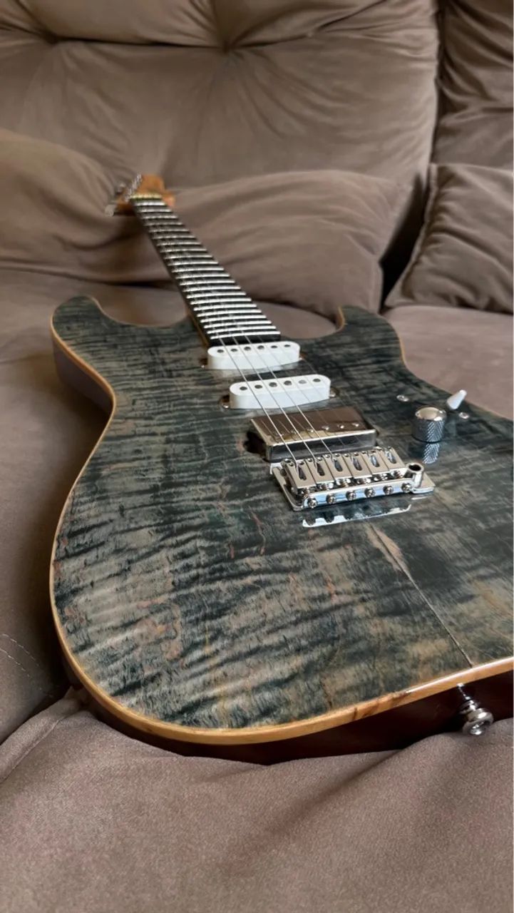 Guitarra SGT StratoCaster Deluxe Dimarzio - Foto 2