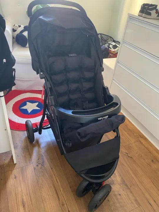 Carrinho de bebê + Cadeirinha bebe conforto Voyage - Foto 2