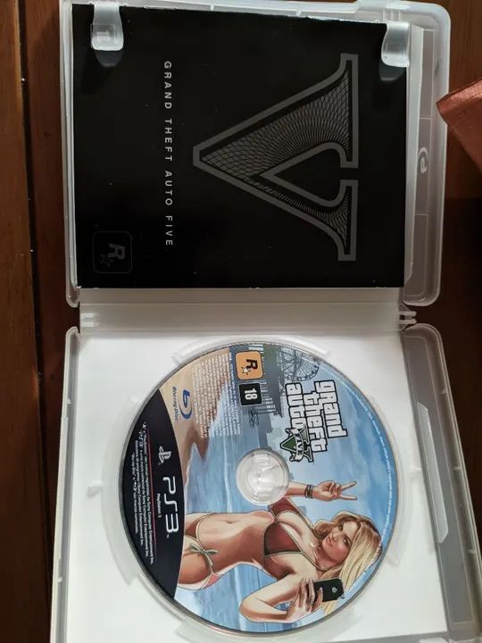 GTA 5 de PS3 - Mídia Física(incluindo manuel e mapa impresso de Los Santos!)  - Foto 2