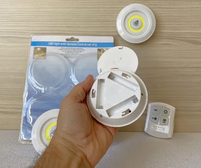 Kit com 3 Luminárias LED com Controle Remoto - Luz Branca Fria - 16 LEDs - Instalação sem  - Foto 5