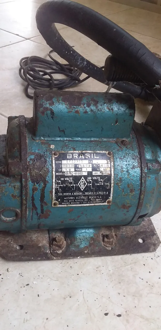 Motor Elétrico Brasil 110/220V 1.0CVc