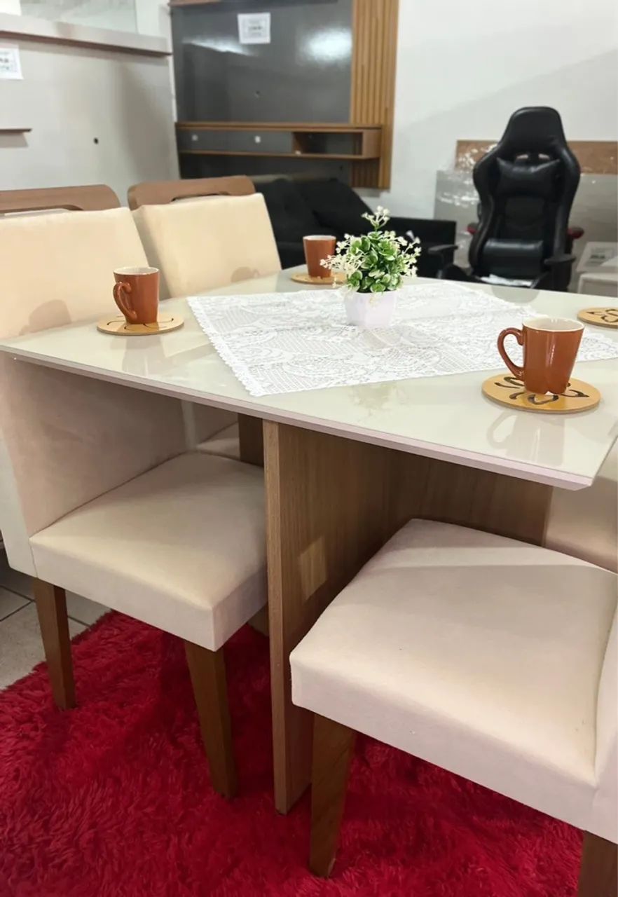 Mesa de Jantar 90x90 com 4 Cadeiras - Foto 2