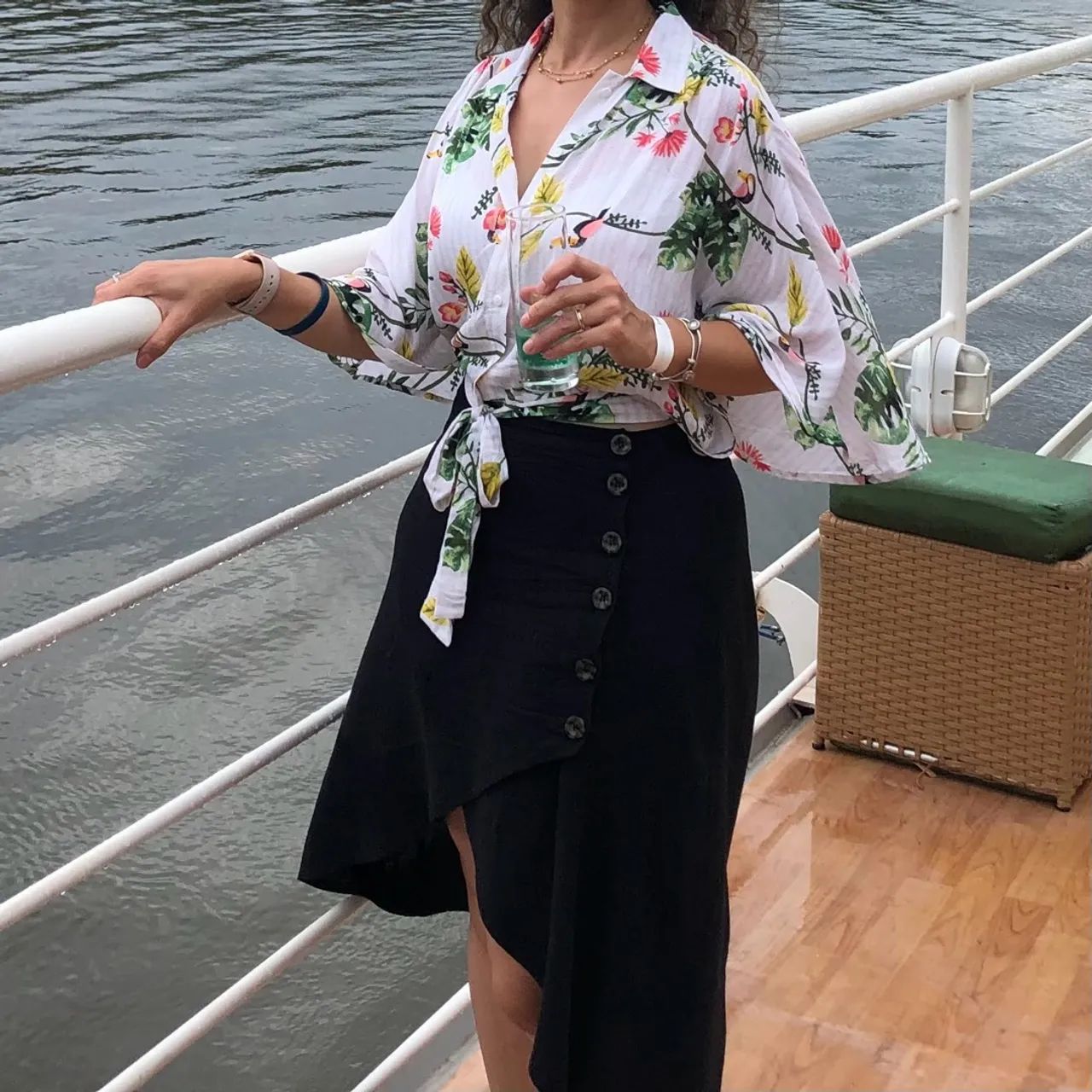 Vendo blusa floral tamanho P