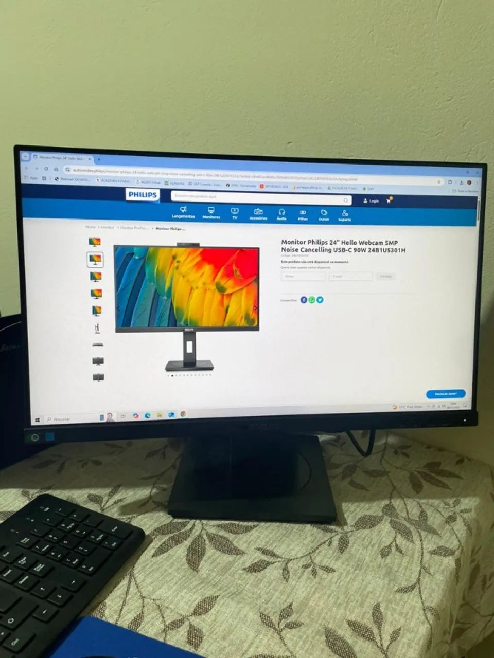 Monitor Philips 24" Hello Webcam 5MP Noise Cancelling USB-C 90W 24B1U5301H64385330304129121