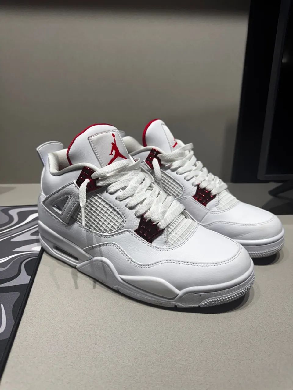Air Jordan 4 Metalic Red