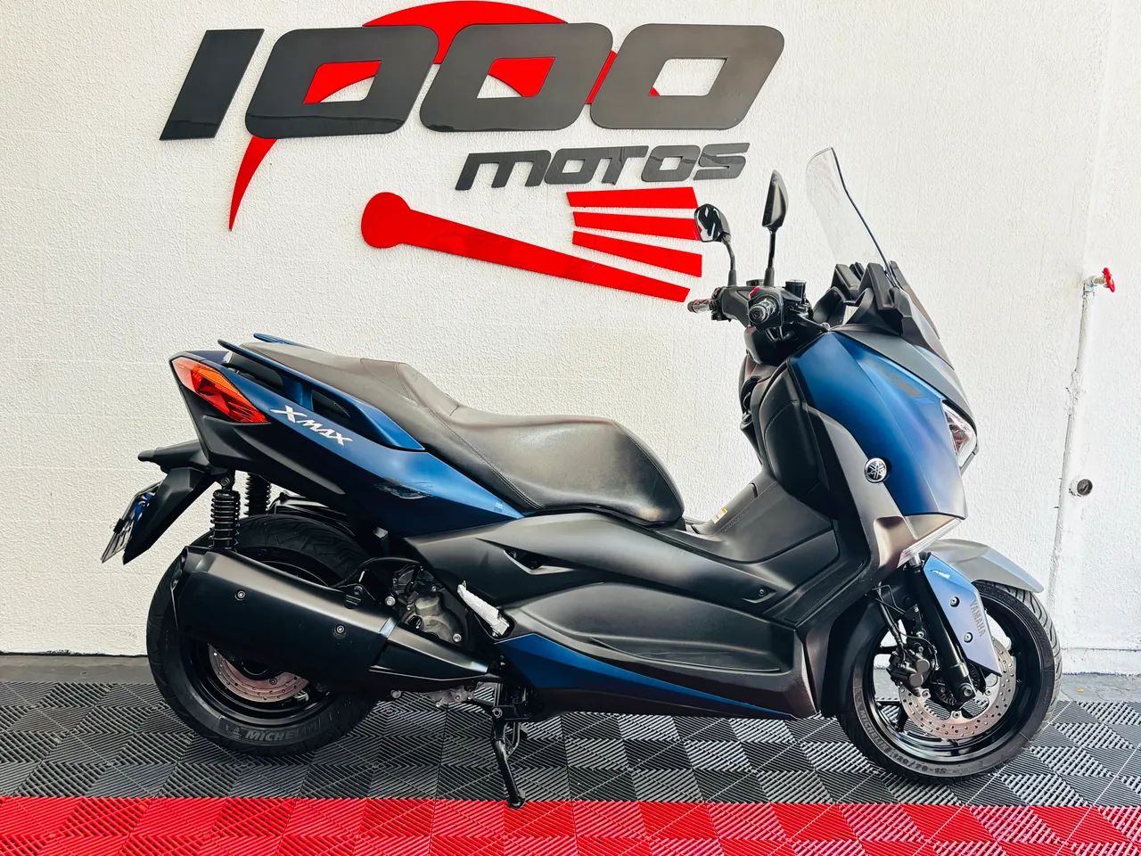 YAMAHA XMAX 250 ABS