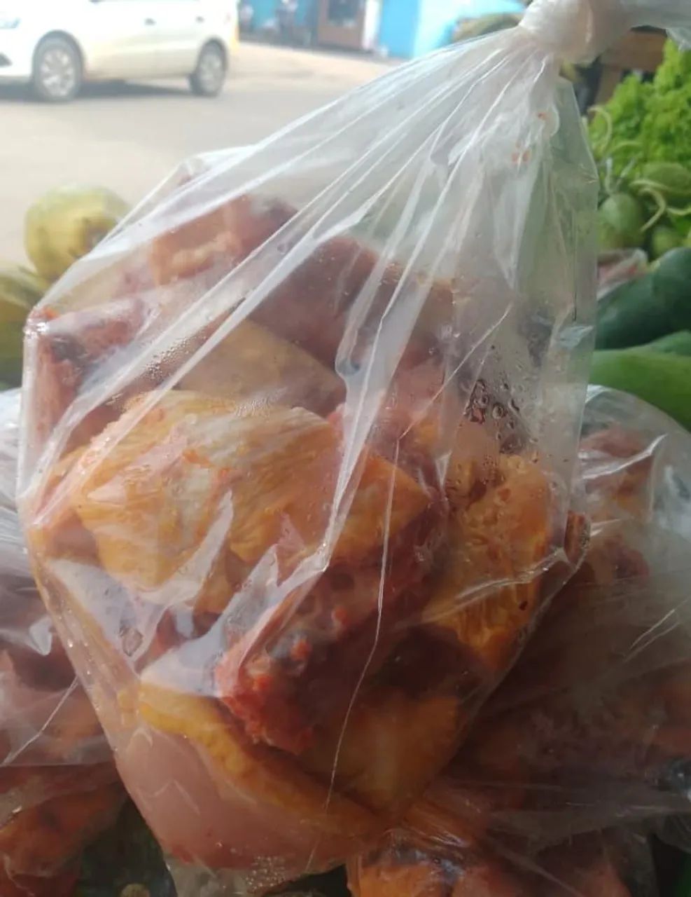 Galinha Caipira - R$ 65