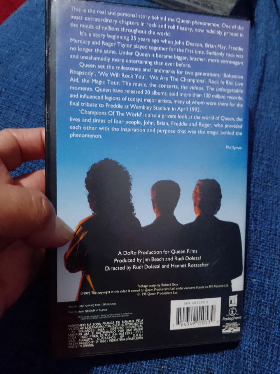 Fita VHS - Queen - Champions of the World - Foto 2