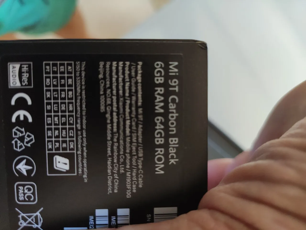 Celular em perfeito estado sem arranhões